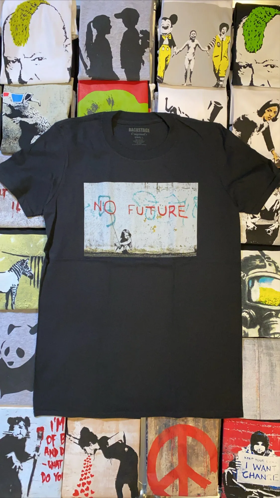 Banksy T-shirt -  No Future