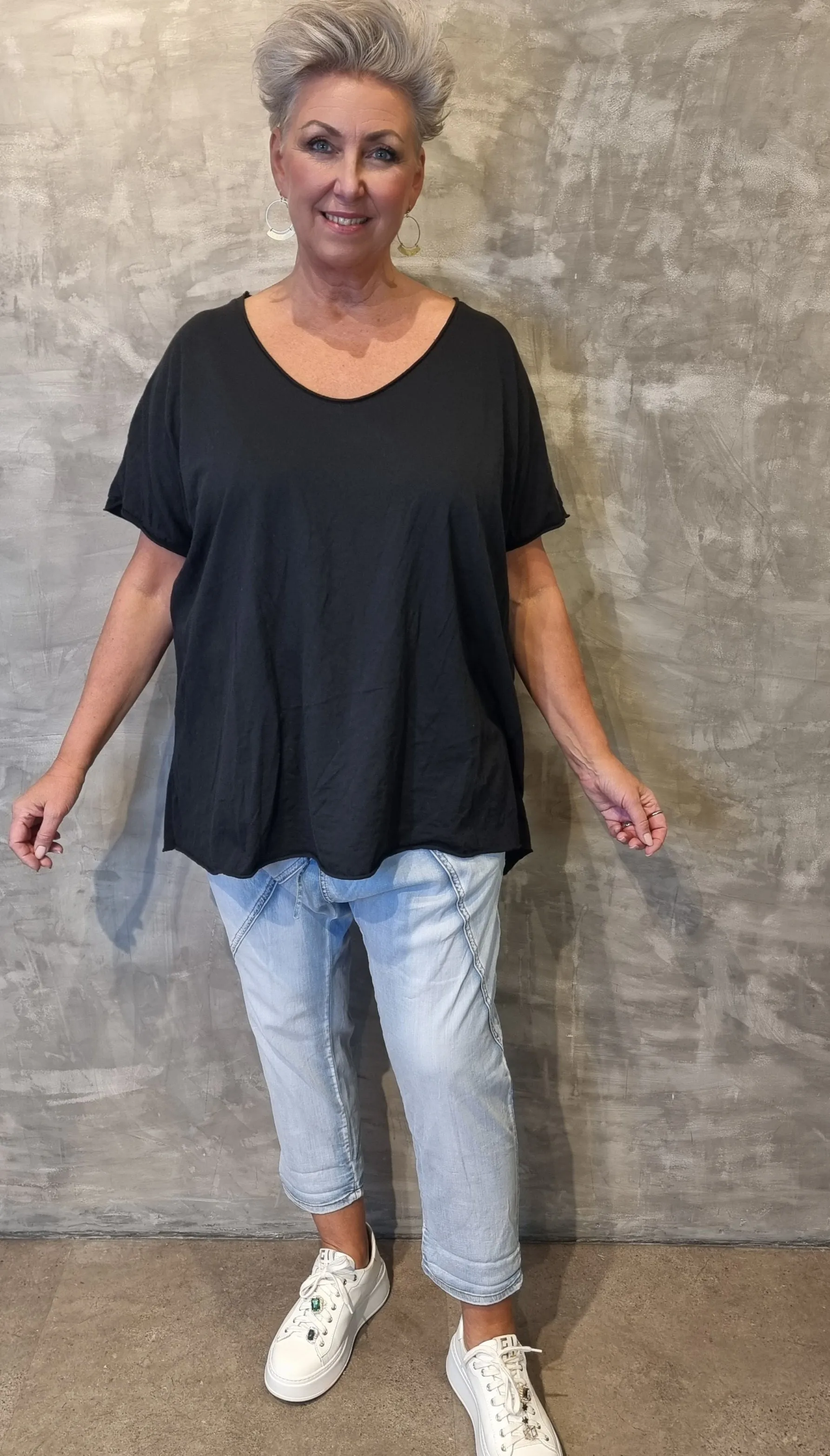 Basic Top Black