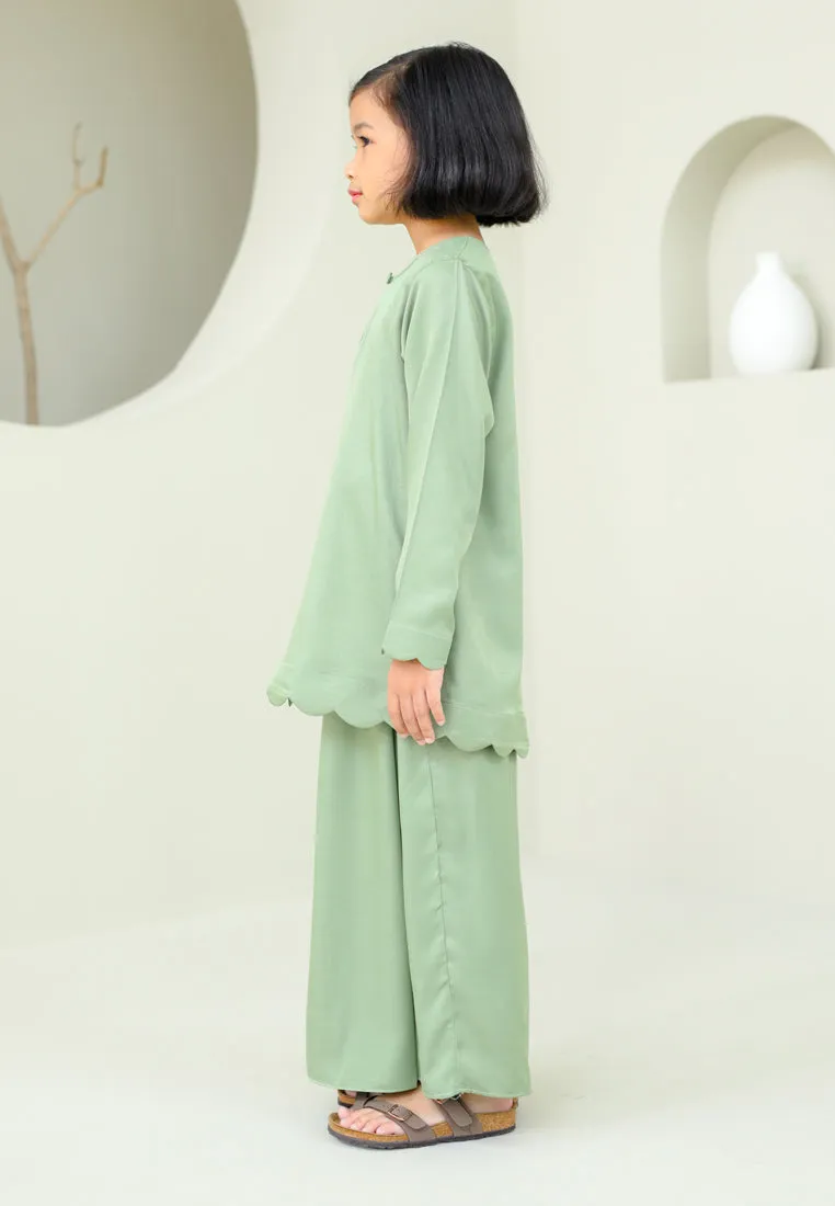 Embun Girl (Olive Green)