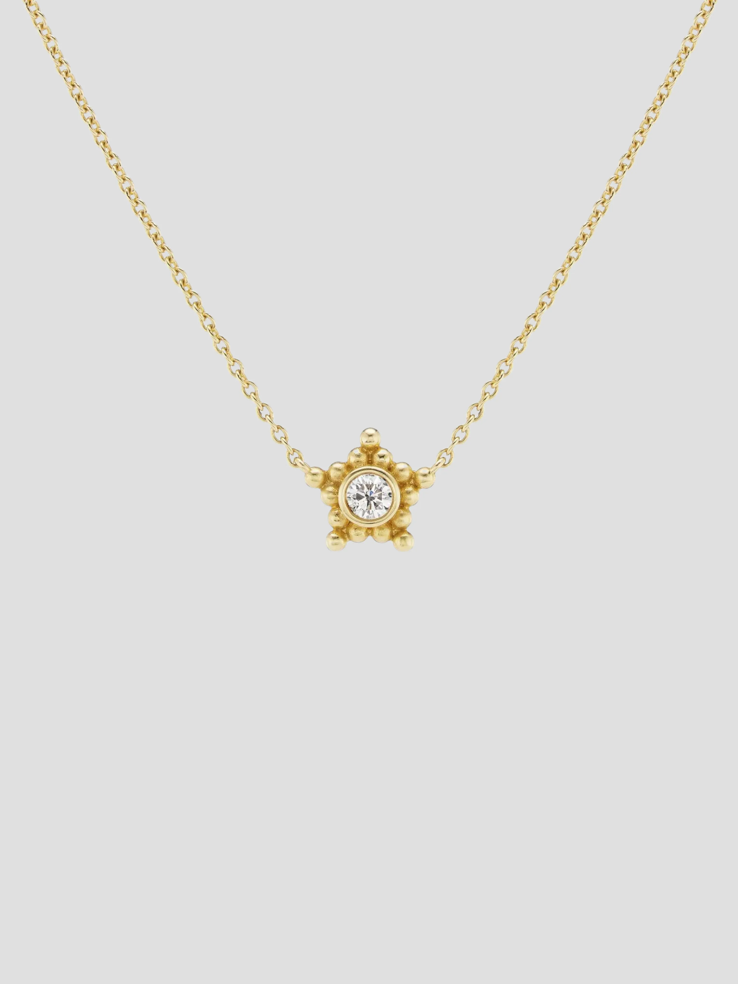 Granium Star Necklace in Diamond