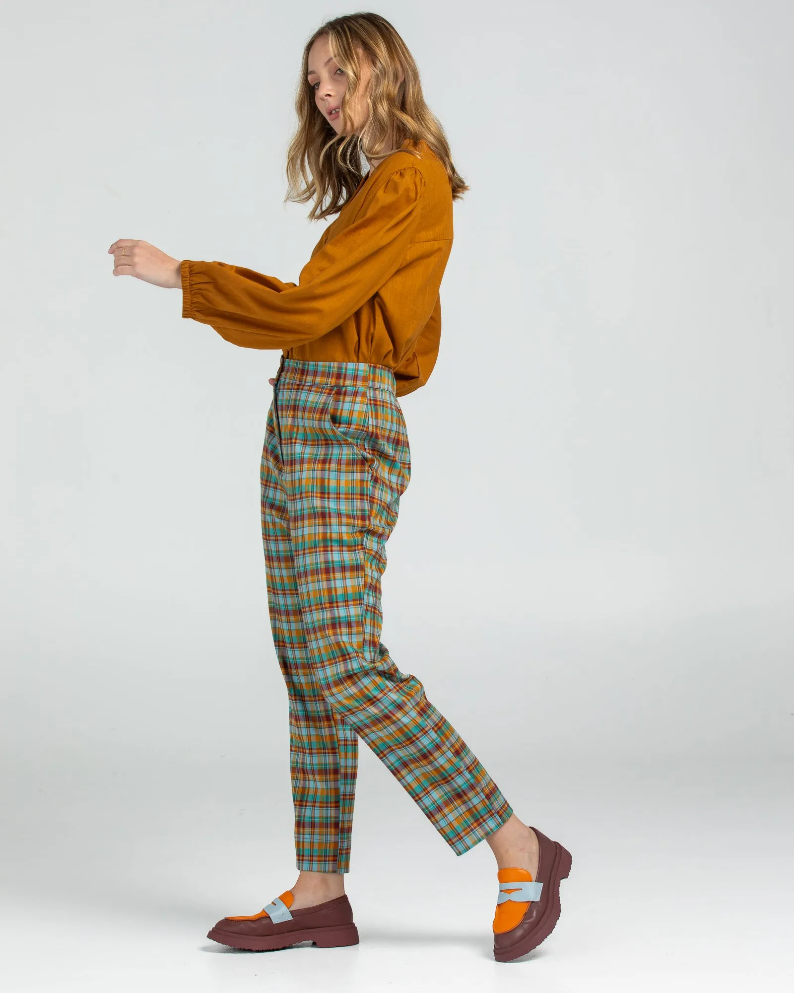 Kiara Pant - Indy Check