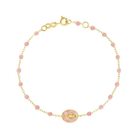 Madone resin charm Classic Gigi Blush bracelet, Yellow Gold, 6.7"