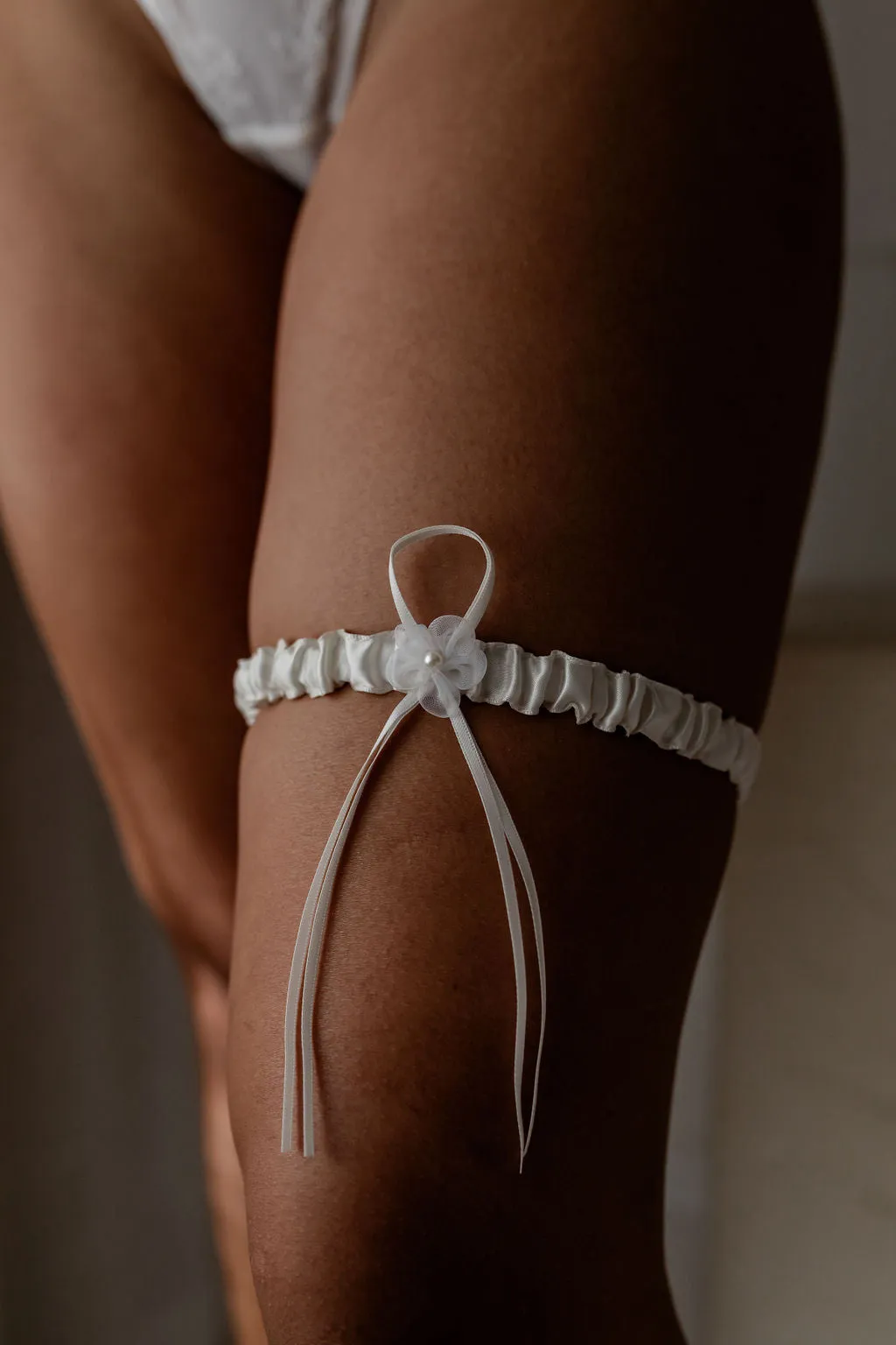 Nude Pearl Garter