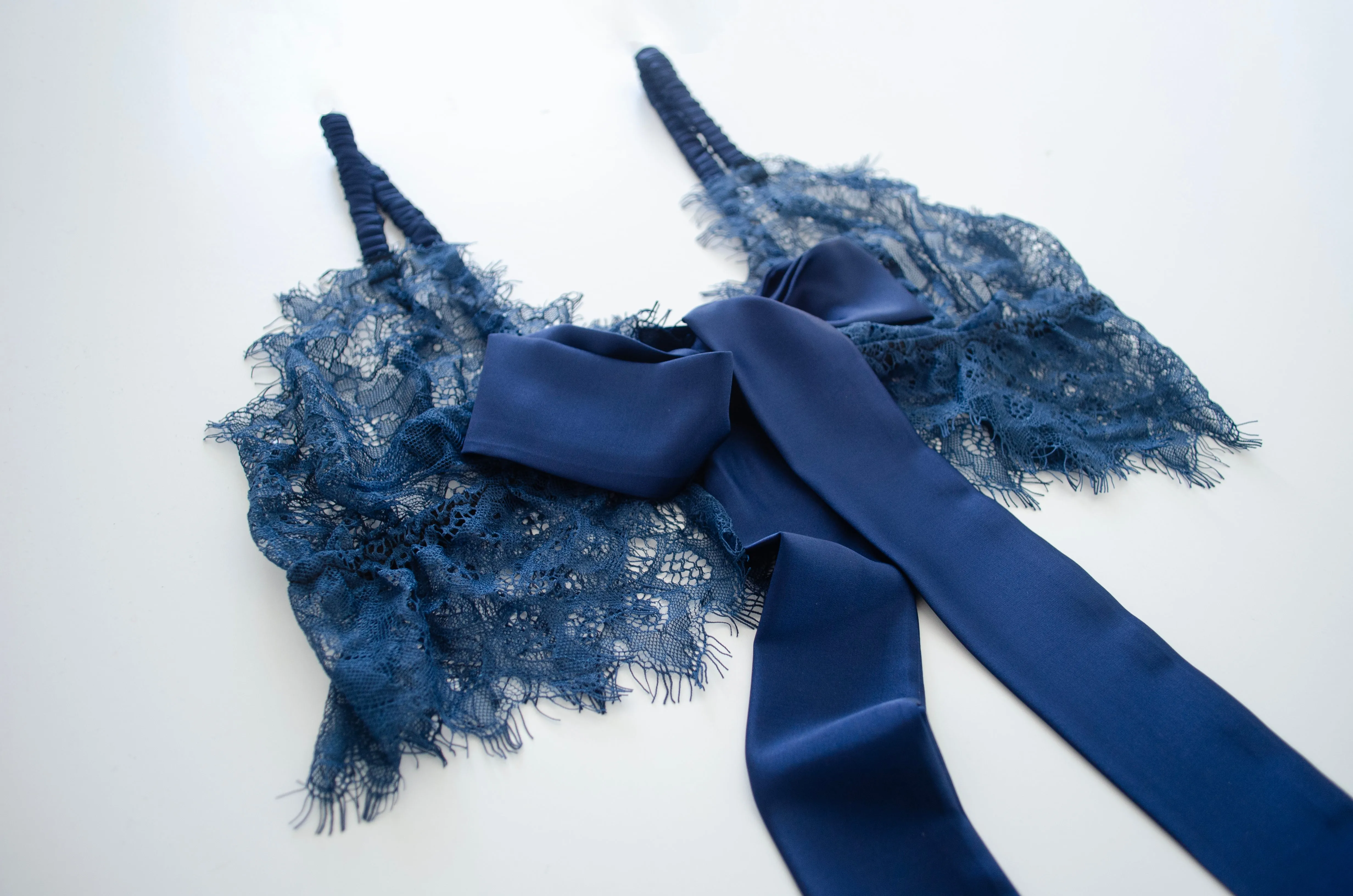 Pine Tie Front Lace Bralet - Navy