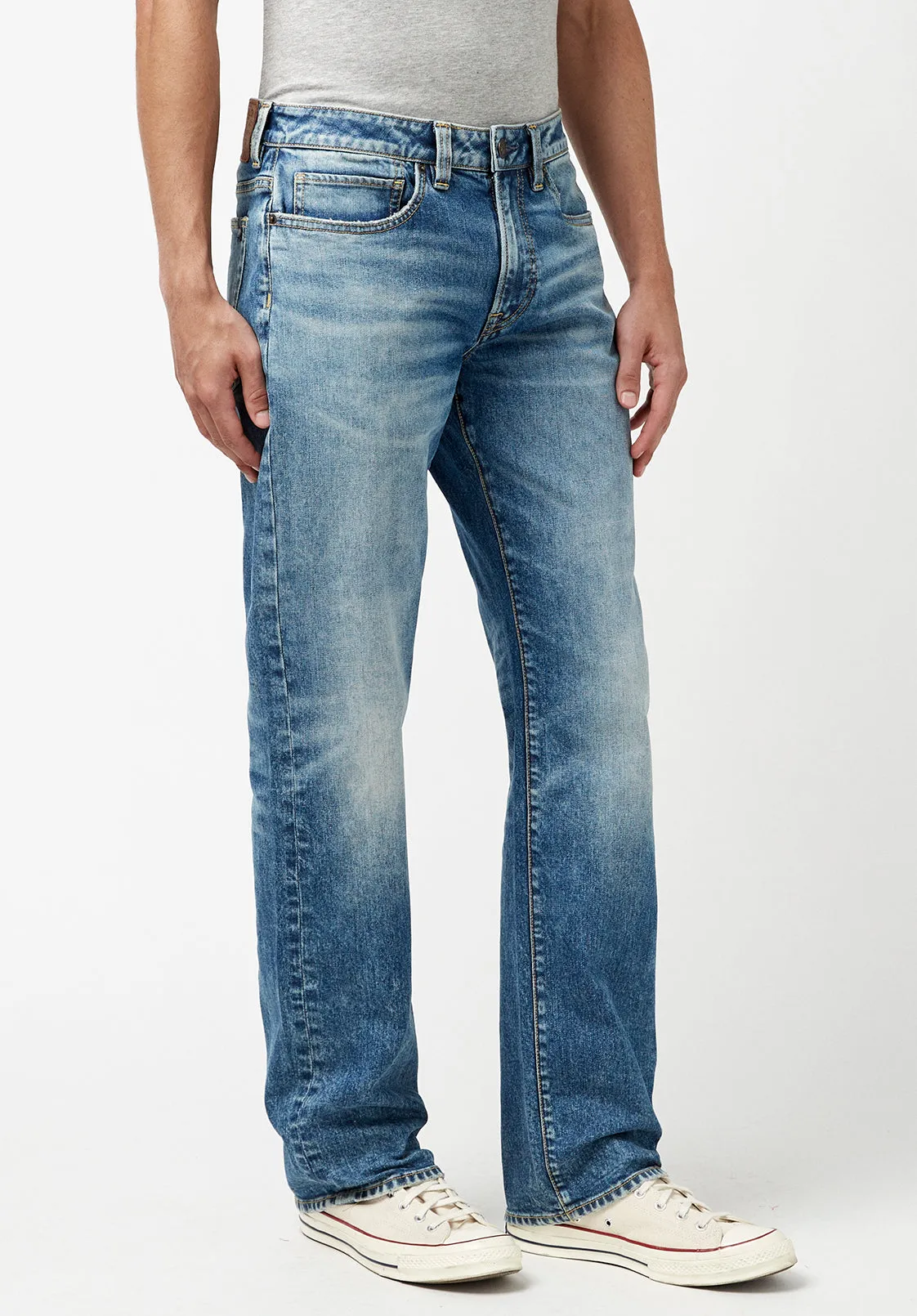 Relaxed Straight Driven Men's Jeans in Bleached Down Blue - BM22878