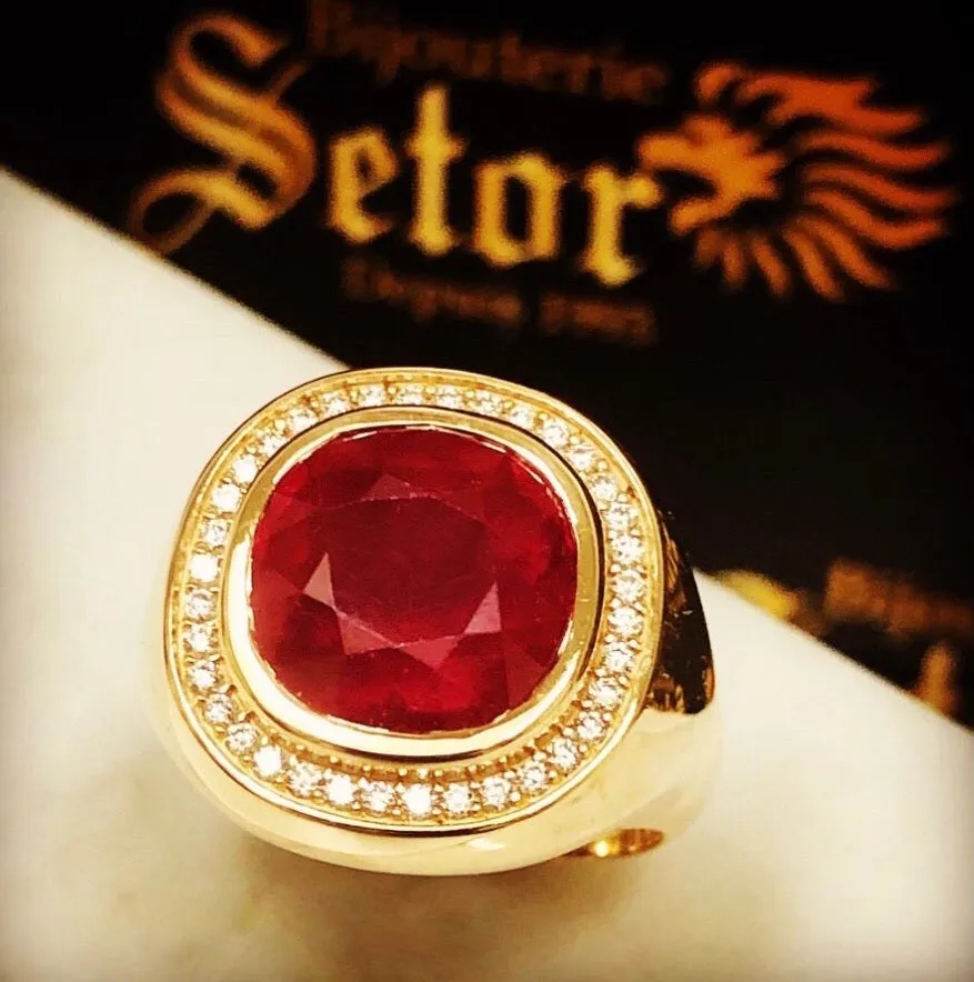 Scarlet diamond cabochon ring MDR011