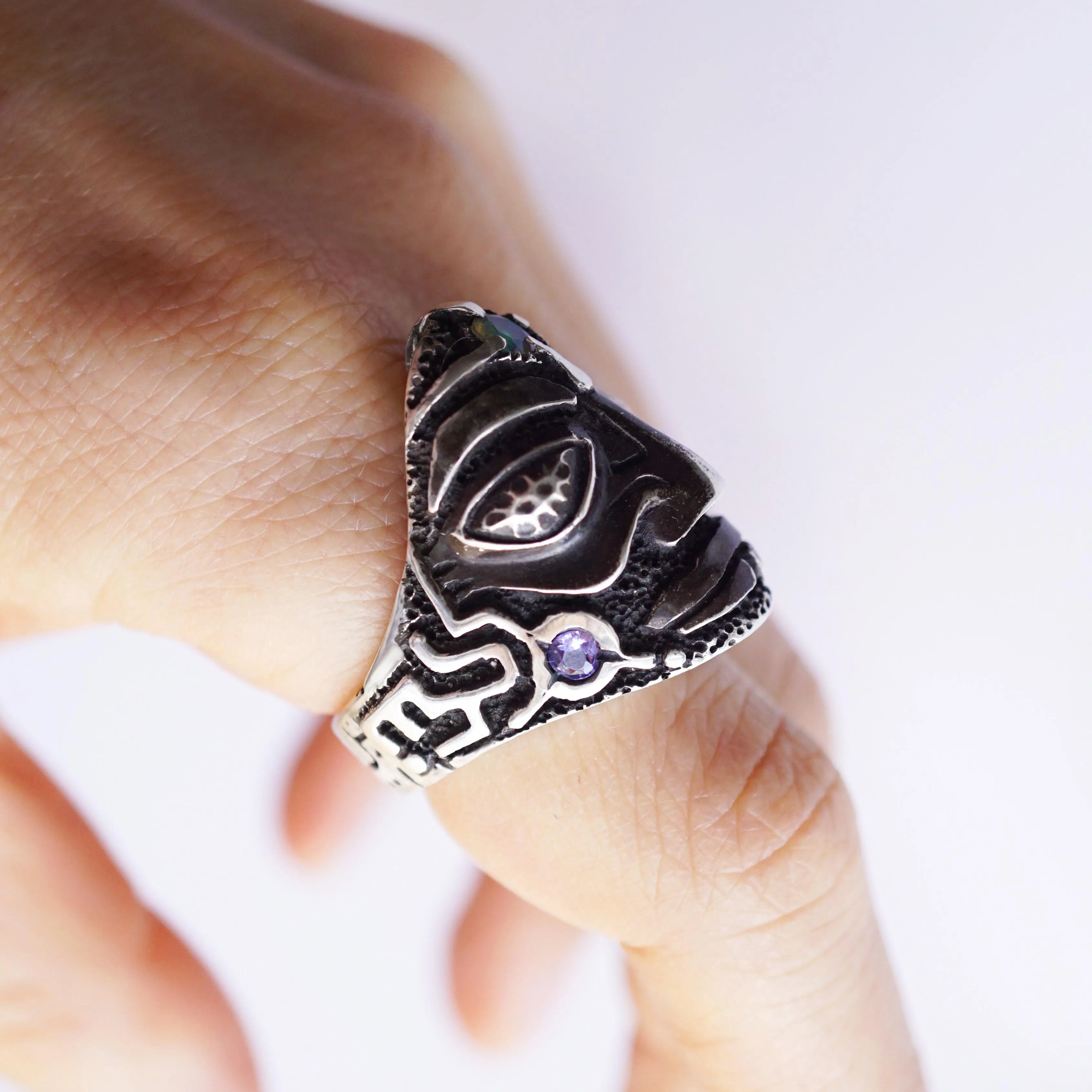 SHU | statement ring