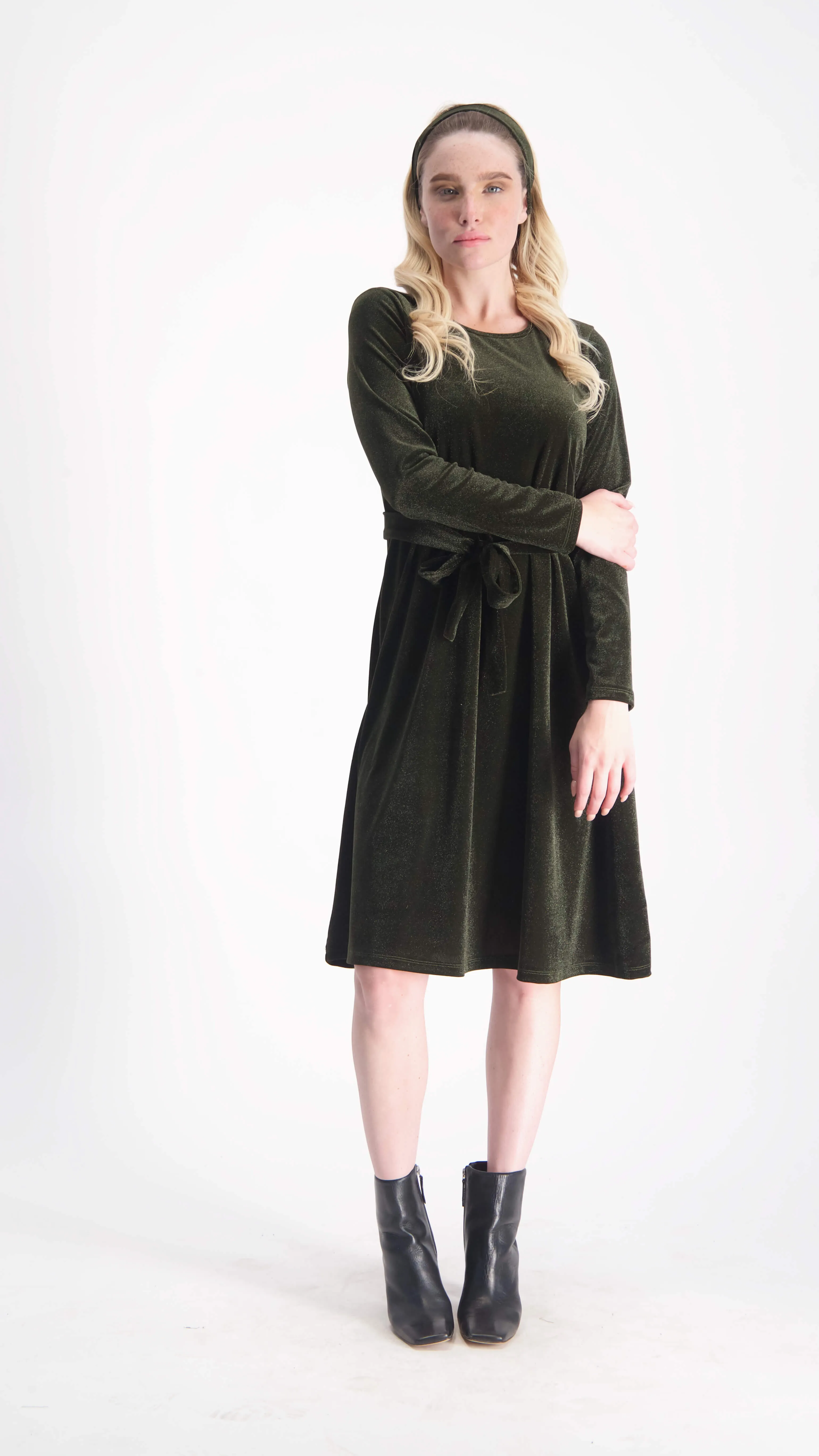 Velvet A-line Dress With Belt / Olive Shine