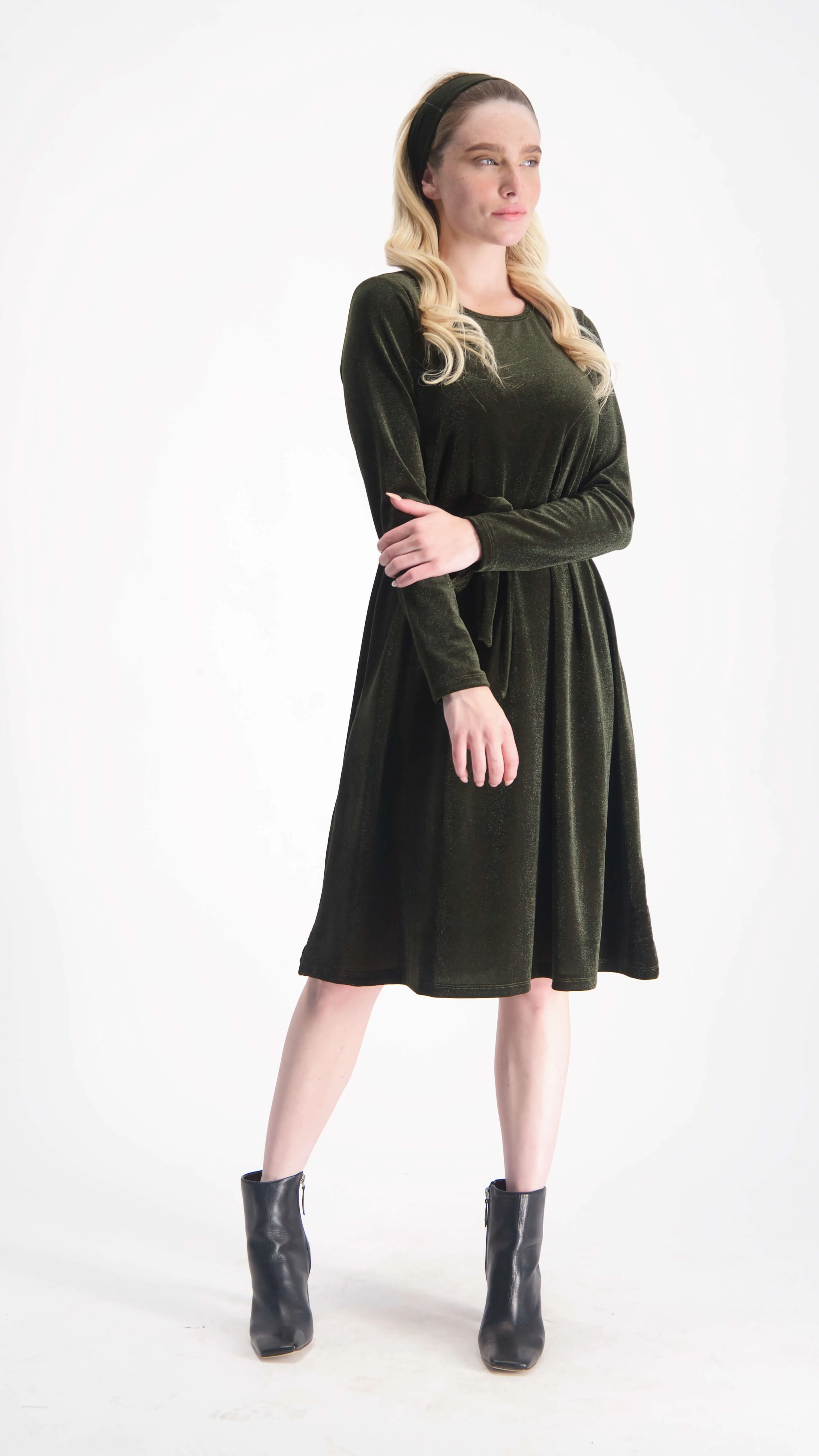 Velvet A-line Dress With Belt / Olive Shine